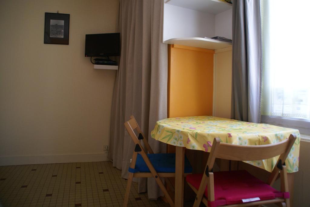 Apartament Au Coeur De Bourg Csm Courseulles-sur-Mer Pokój zdjęcie